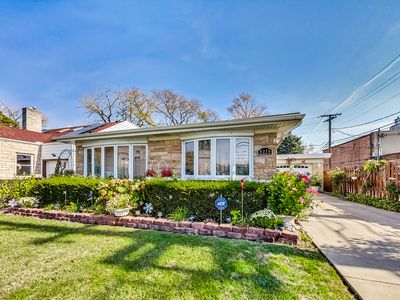 9215 Crawford Ave, Evanston, IL, 60203
