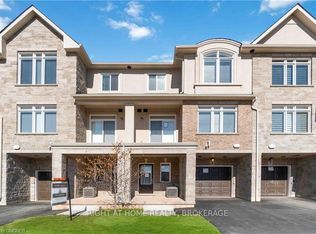 40 Zinfandel Dr #8, Hamilton, ON L8E 0K1