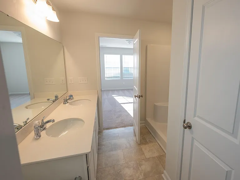 348 Braemar Dr — Photo 11