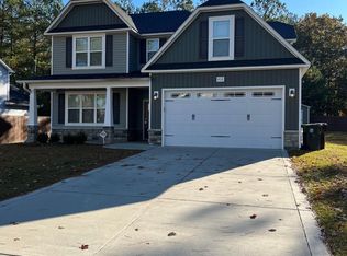 412 Palisades Dr, Aberdeen, NC 28315