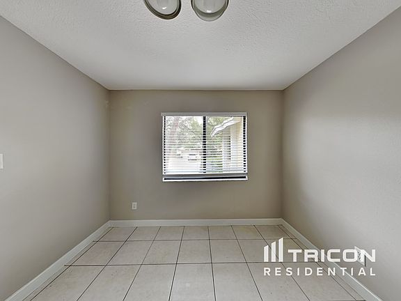 4th image of 1670 Avalon Blvd