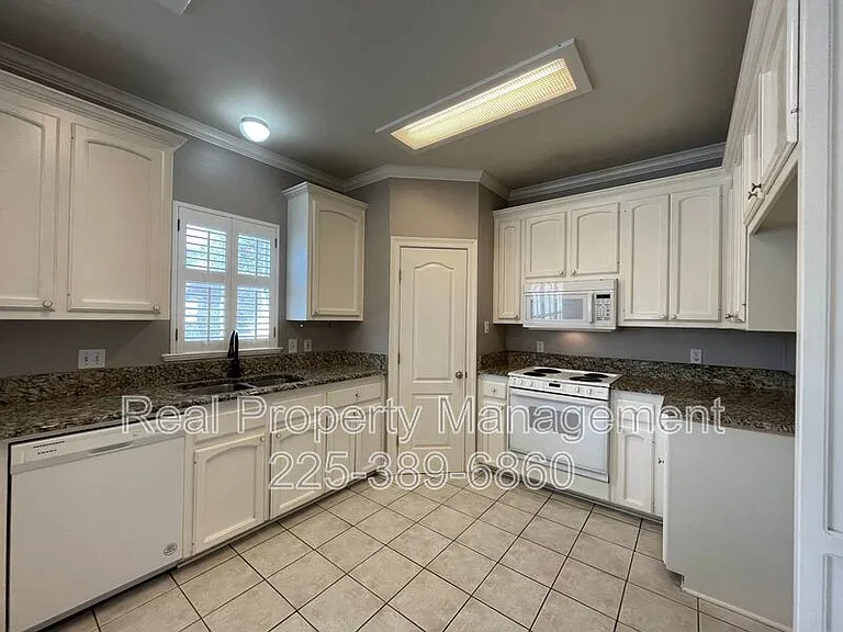 3938 Garden View Dr — Photo 6
