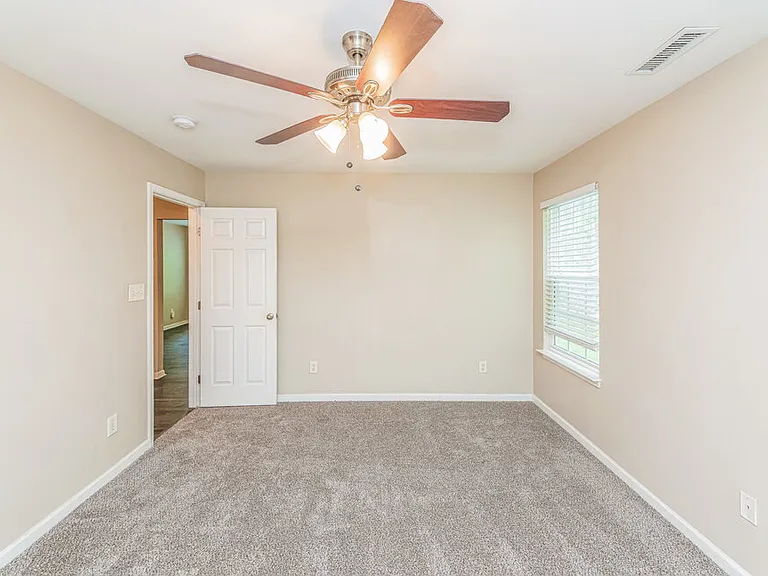 3952 Tyler Bluff Ln — Photo 8