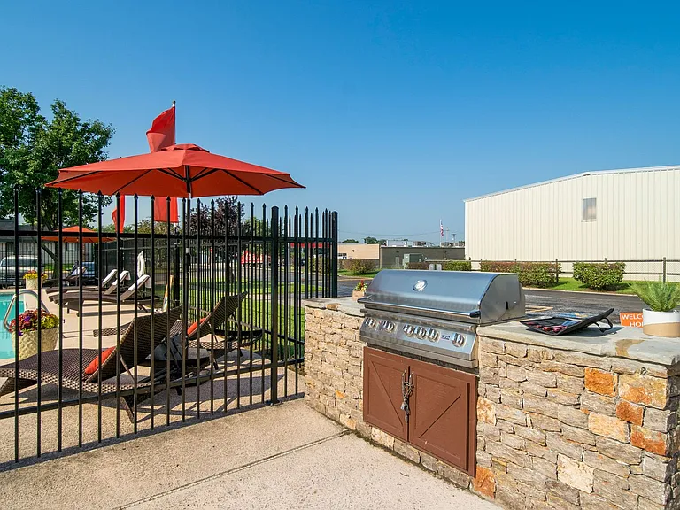 Brookwood on 86th - Move-In Today and Receive a $500 Visa Gift Card! — Photo 43