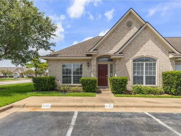 201 Fraternity Row, College Station, TX 77845
