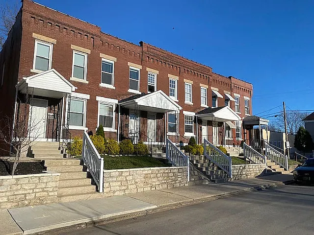 222 Dakota Ave #222 — Photo 1
