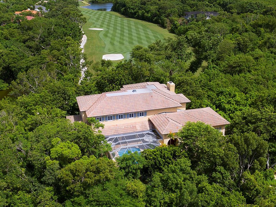 2nd image of 565 Coral Ln