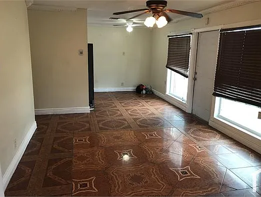 3250 NW 18th Pl — Photo 3