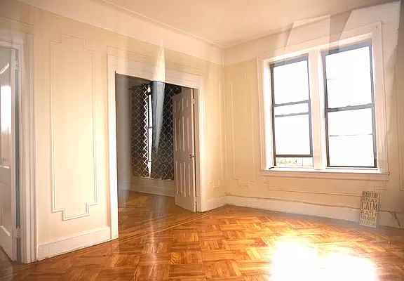 4th image of 30-03 47th St #3B