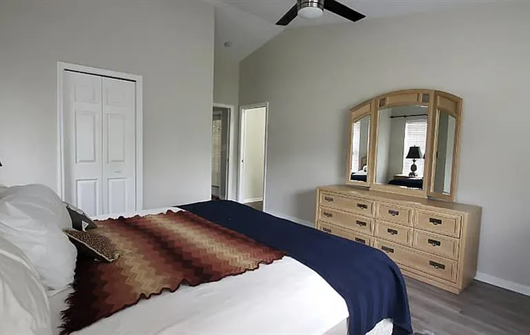 2534 N Brentwood Cir — Photo 9