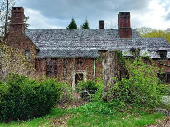 300 Western Avenue, Brattleboro, VT 05300-1