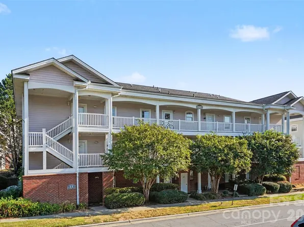 9243 Meadow Vista Rd #302, Charlotte, NC 28213
