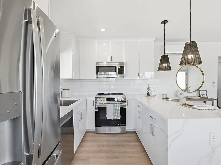 1620 E Maple, LLC — Photo 52