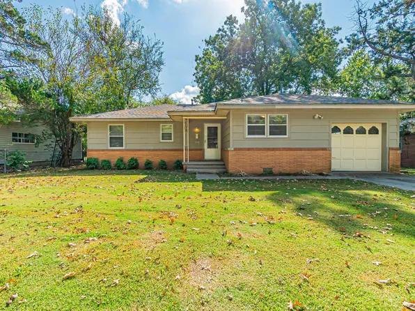 1510 Huntington Way, Norman, OK 73069