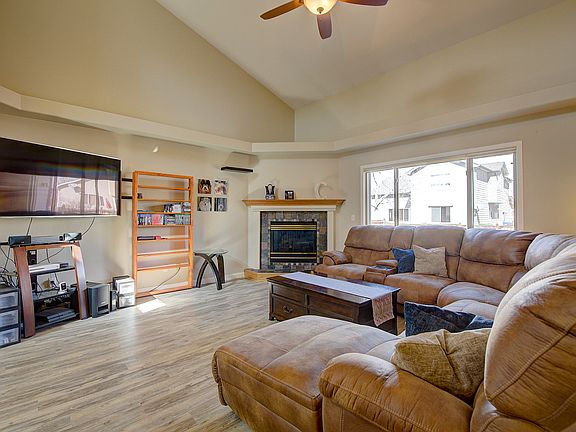 2nd image of 2529 Forsythia Dr