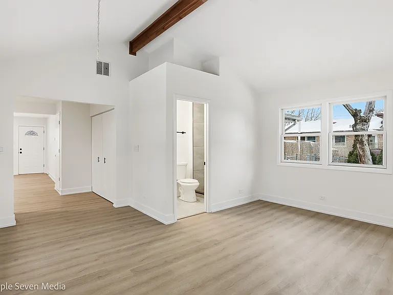 6135 Birmingham St — Photo 17