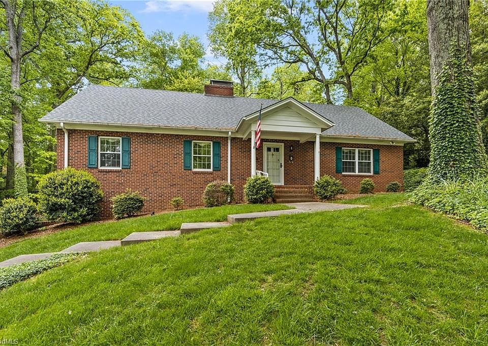 1st image of 2651 Woodberry Dr