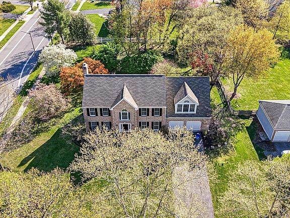 4th image of 10390 Stansfield Rd
