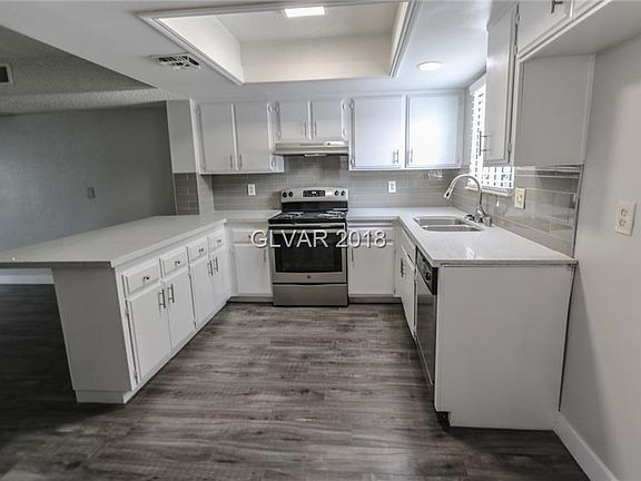 5th image of 5801 Vegas Dr