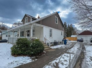 1717 Burlingame Ave SW, Wyoming, MI 49509