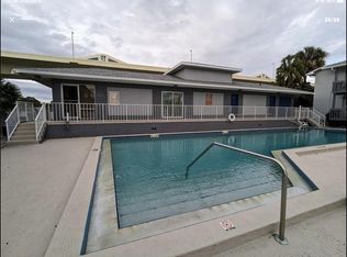 4874 W Gandy Blvd #D102, Tampa, FL 33611