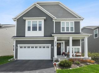 2535 Leander Ct, Woodridge, IL
