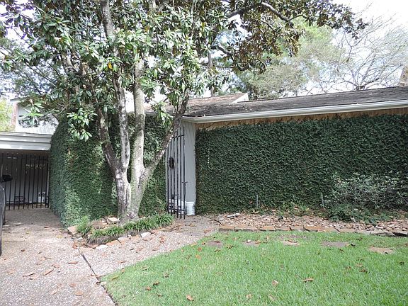 Beautifully landscaped front of house