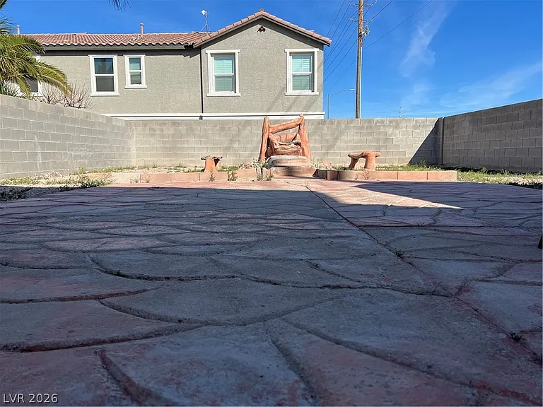 5698 Doubleday St — Photo 20