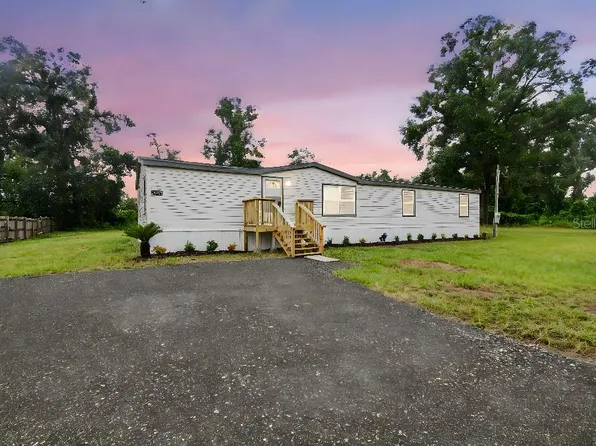 10003 Benjamin Smith Dr, Thonotosassa, FL 33592