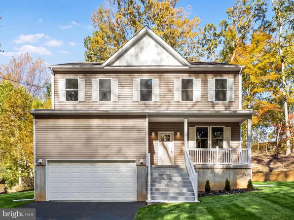 48 Farrier Ave, Turnersville, NJ 08012