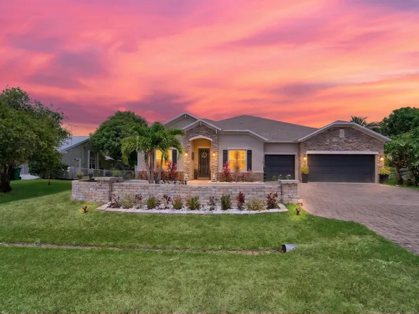 6920 NW Jorgensen Road, Port St Lucie, FL 34983