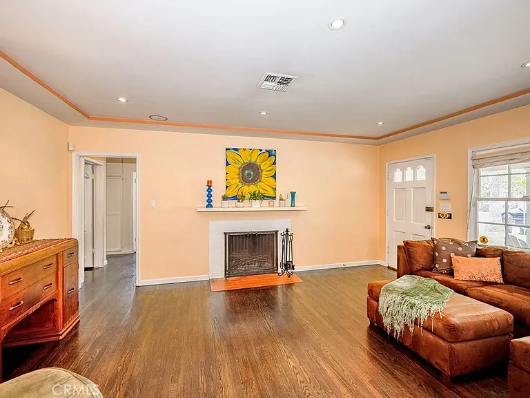 5938 Simpson Ave — Photo 5