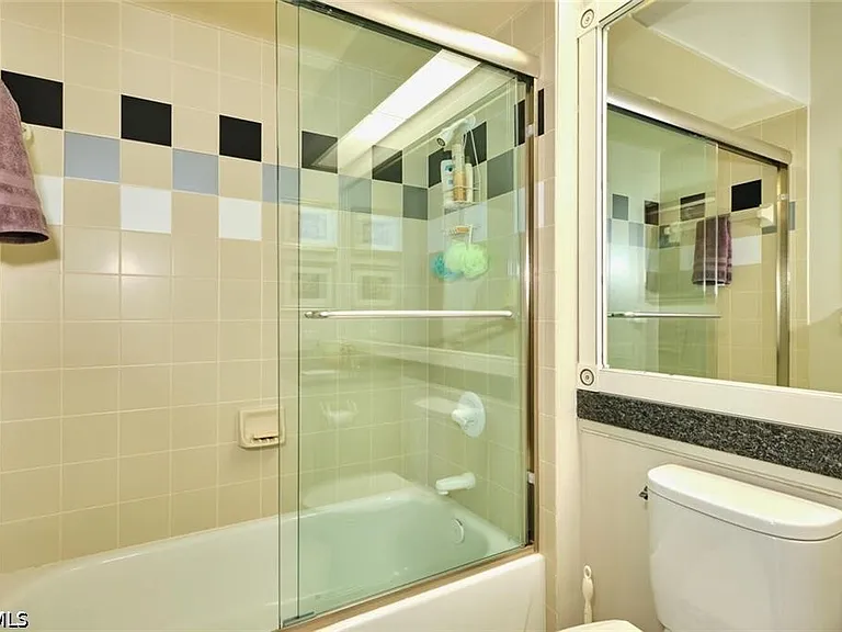 9240 Willowcrest Ct — Photo 45