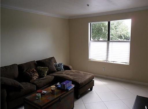 2nd image of 2315 N Congress #25