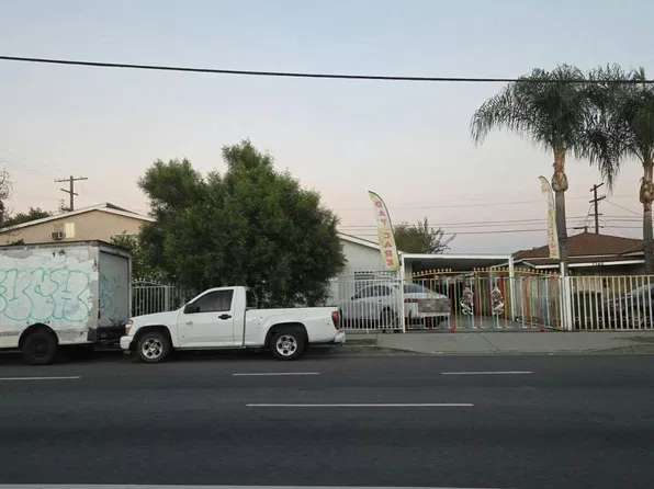 7354 Vineland Ave, Sun Valley, CA 91352
