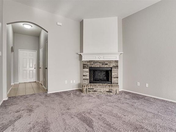 3rd image of 2046 Hollow Creek Dr