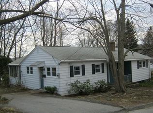 19 Rydal St, Worcester, MA 01602