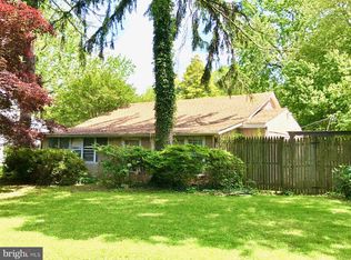 225 Riverside Rd, Edgewater, MD 21037