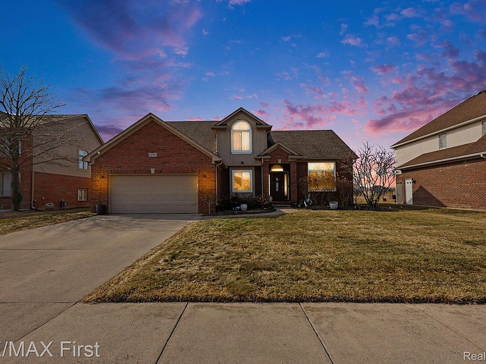 1st image of 32768 Greenwood Dr