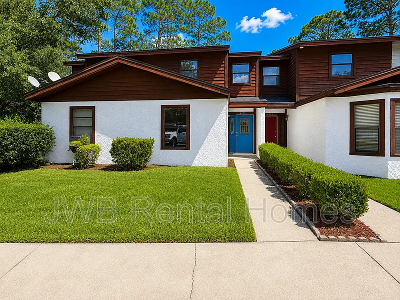 4553 Melissa Ct W