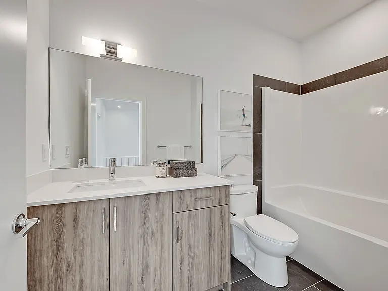 2049 43rd Ave SW — Photo 15