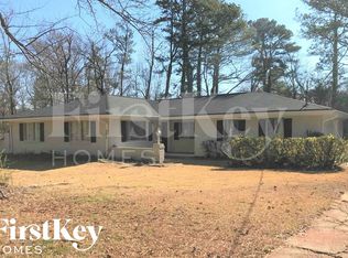 4835 Rondelay Ct, Lithonia, GA 30038