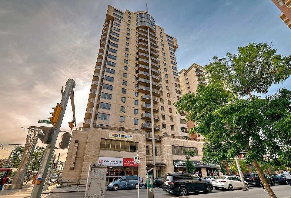 1st image of 683 E 10th St SW #703