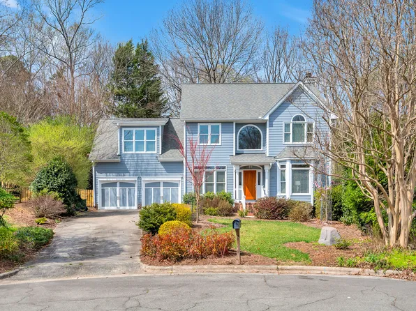 109 N Crabtree Knl, Chapel Hill, NC 27514