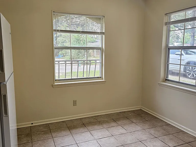 1322 Kings Dr #A — Photo 10
