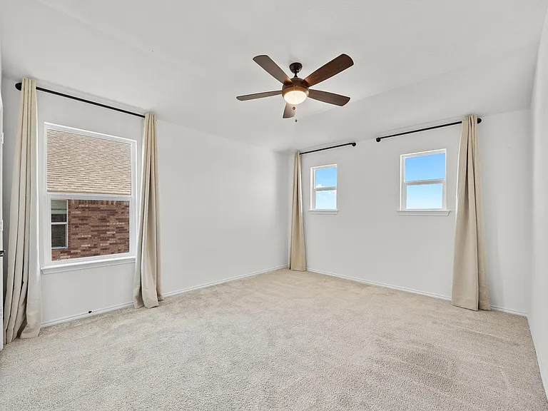 3823 Forino Dr — Photo 32