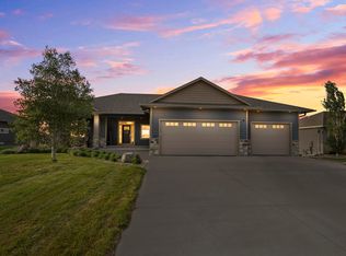 120 Linden Dr, Madison, SD 57042