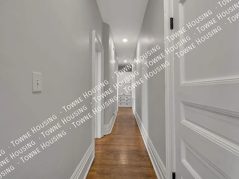 215 Allen St #1 — Photo 7