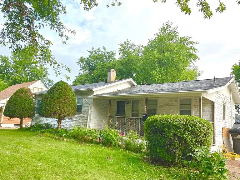6203 Holcomb Ave — Photo 1
