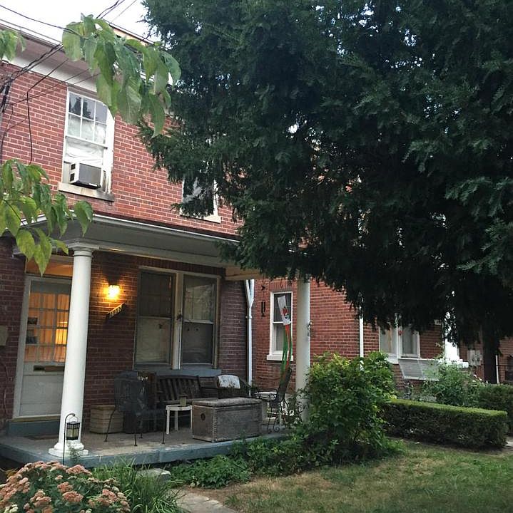 2nd image of 4225 Jenifer St NW